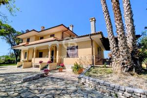 Villa - Nettuno