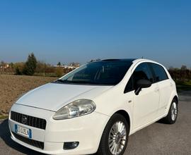 Fiat Grande Punto 5p 1.4 Active c/clima 77cv