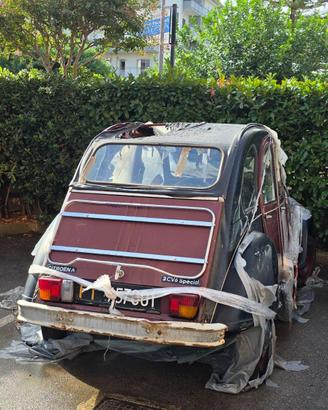 Citroen 2cv charleston