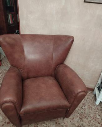 COPPIA DI POLTRONE IN PELLE DI DESIGNER ANNI 80