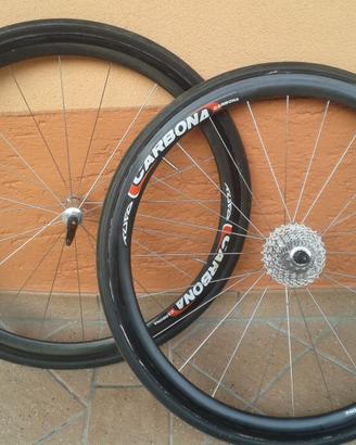Ruote in carbonio per bici da corsa