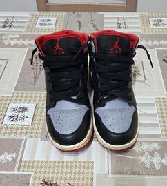 Jordan 1 mid