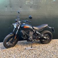 Ducati Scrambler 400 modello Sixty2 - 2018