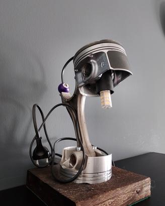 Lampada artigianale da tavolo o comodino nuovo