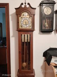 Orologio pendolo a colonna