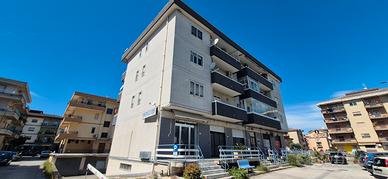 Locale commerciale a Capaccio Scalo