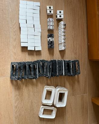 Lotto materiale elettrico AVE serie 45