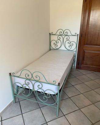Letto singolo in ferro battuto artigianale