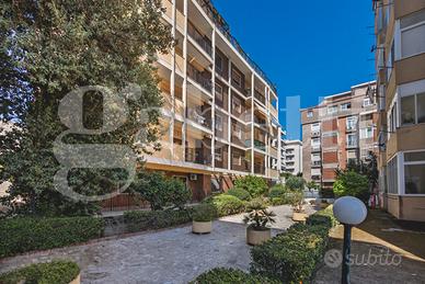 Bonaria 165Mq Ascensore +Cantina