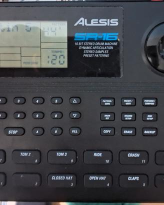 Drum Machine Alesis SR16