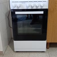 Cucina con forno praticamente nuova