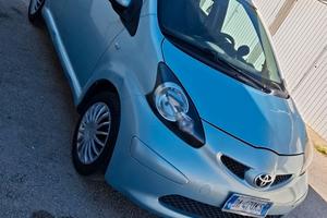 Toyota aygo 5 porte