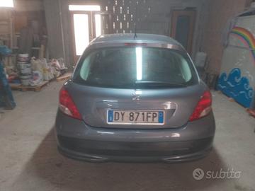 peogot 207 1400cc GPL anno 09 taglia