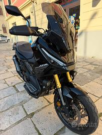 Honda X-ADV 750 2025 Full Optional Soli 2.700 km