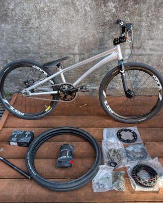 BMX RACE MEYBO 20" JUNIOR