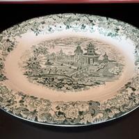 piatto ovale in ceramica Wedgwood