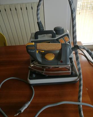 Ferro da stiro con caldaia