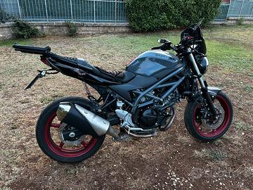 SUZUKI SV650 – CON SOLO 8.540 KM