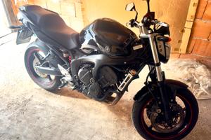 Yamaha fz6 s2 Total black mono yss