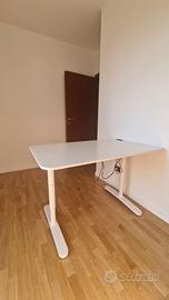 scrivania ikea