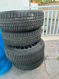 Gomme invernali Continental 205/60 R 16 al 50%