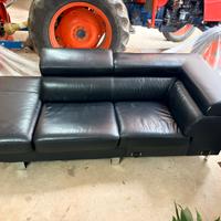 Divano a L in pelle