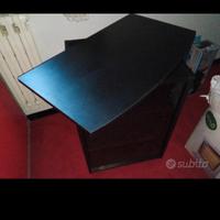 mobili in laminato nero