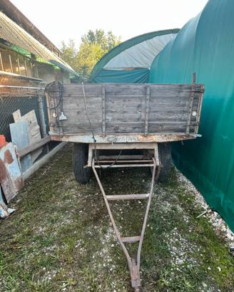 Rimorchio agricolo