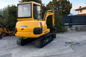 E256 - ESCAVATORE KOMATSU PC30 R8