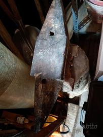 incudine antica fabbro 