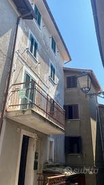 3 LOCALI A BELLEGRA