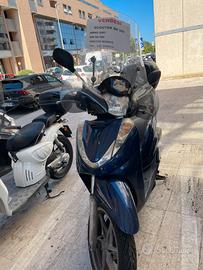 Honda SH 300 blu