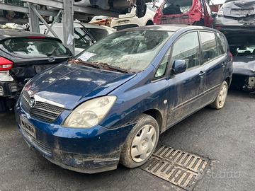 RICAMBI TOYOTA COROLLA VERSO 2003 1600cc BENZINA