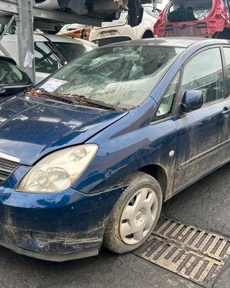 RICAMBI TOYOTA COROLLA VERSO 2003 1600cc BENZINA