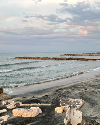 Casa mare con terreno, spiaggia e strada privata