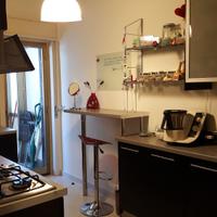 Composizione cucina +pensile + penisola+ mensole 