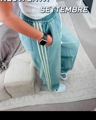 Adidas baggy pants azzurro chiaro