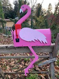 Cassetta Postale Fenicottero (More than a mailbox)