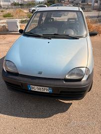 FIAT 600