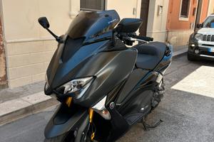Yamaha TMAX 530 SX