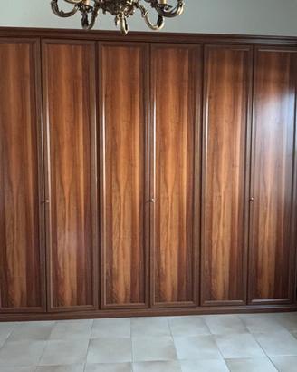 Armadio vintage in legno massello – 6 ante