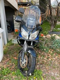Suzuki V-Strom 650 (2006) da ripristinare