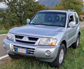 Mitsubishi Pajero 3.2 DID MOLTO BELLO pelle