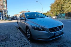 volvo v40 V2 1600 km 72000 certificati perfetta 