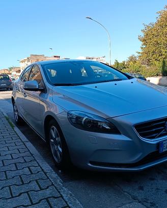 volvo v40 V2 1600 km 72000 certificati perfetta 