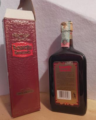collezione bottiglie vintage liquore 
