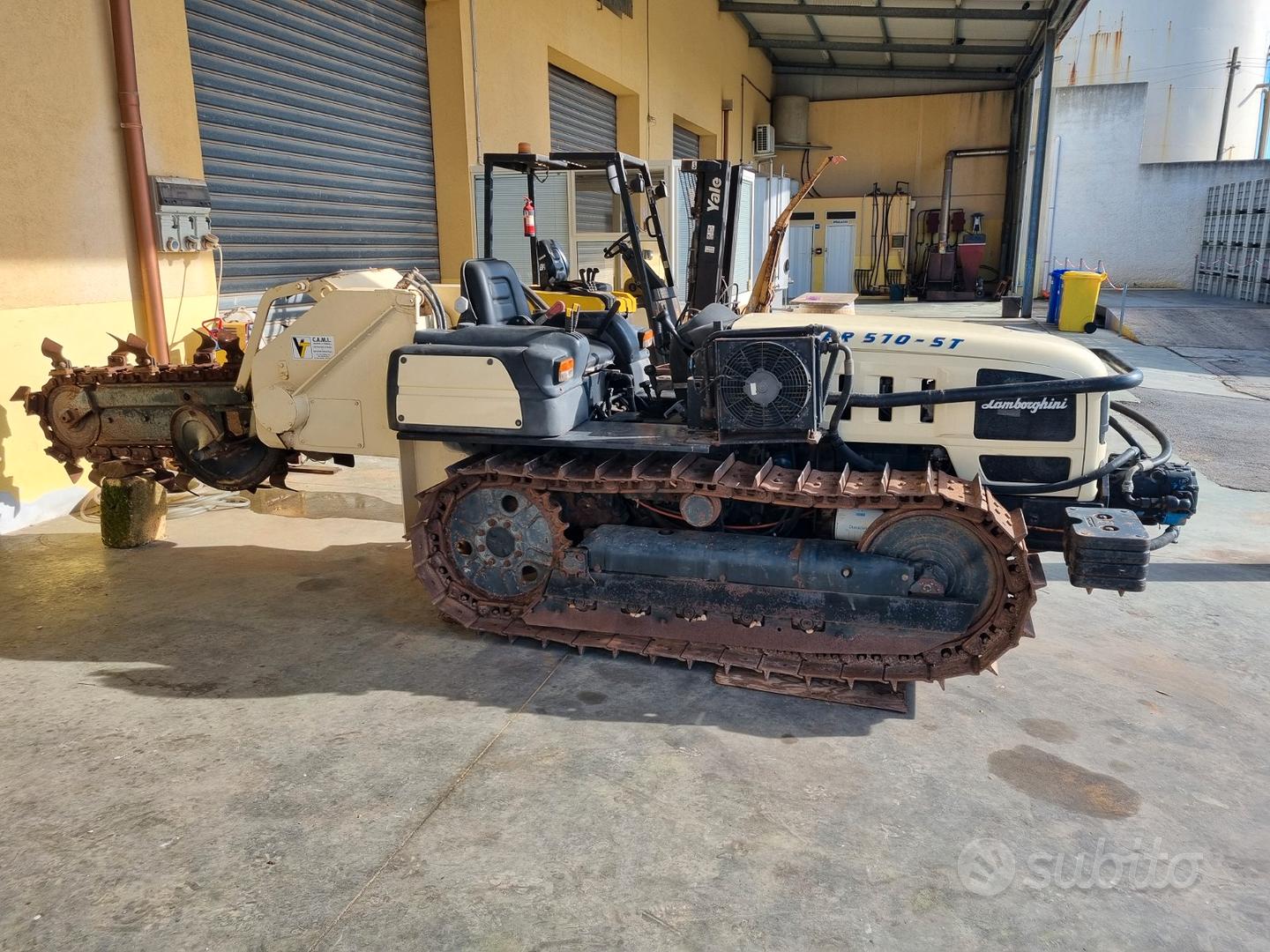 trattore cingolato giocattolo