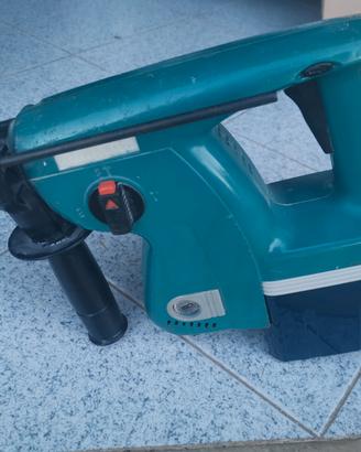 trapano a percussione Makita a batteria 24v