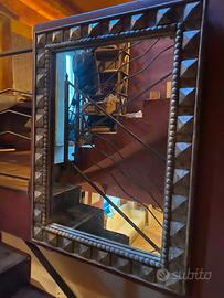 Mobili e altro indonesiani