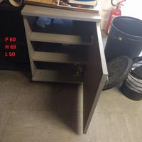 mobiletto basso 3 ripiani e scrivania legno
